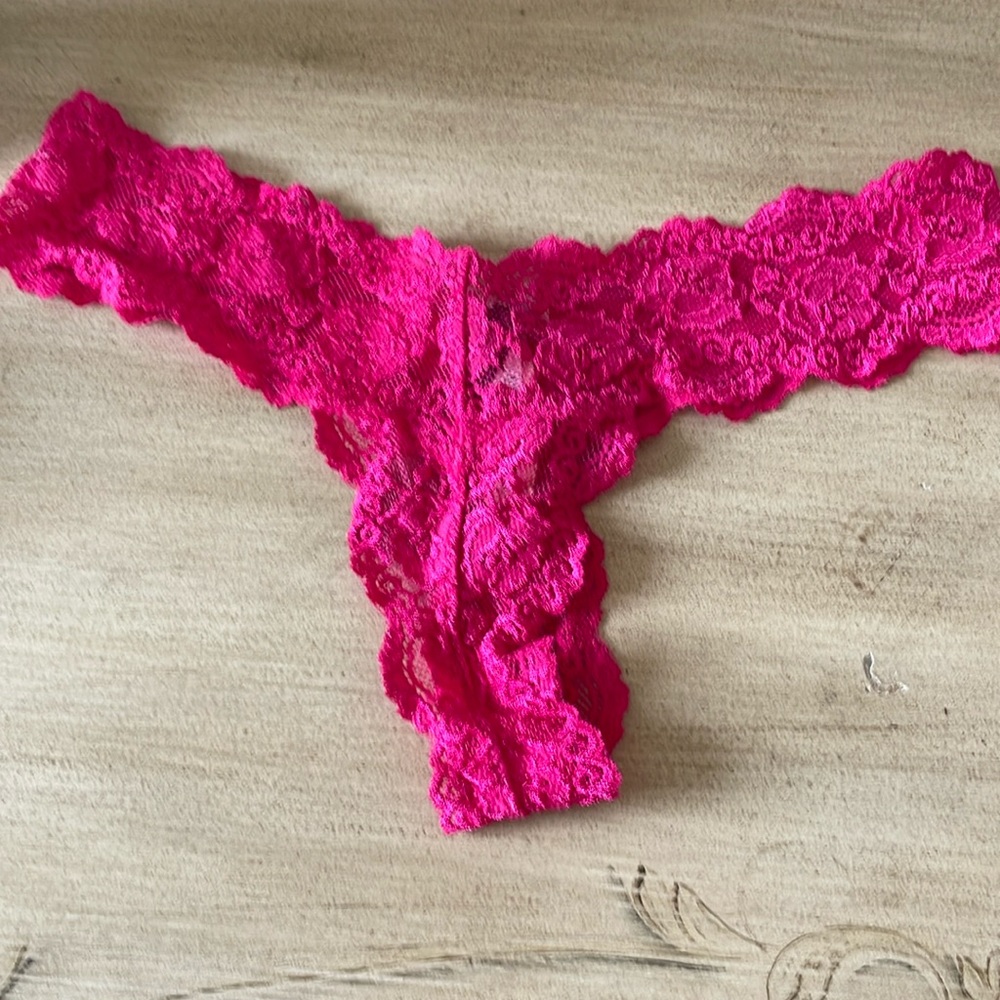 NWT Victoria’s Secret Sexy Little Things Thong